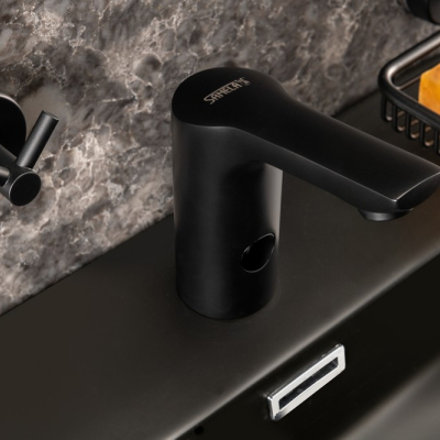 AUTOMATISKE SORTE HÅNDVASKARMATURER